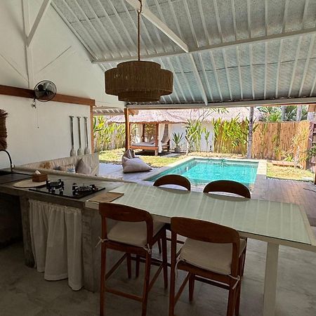 Villa Oceane Gili Air Exterior photo